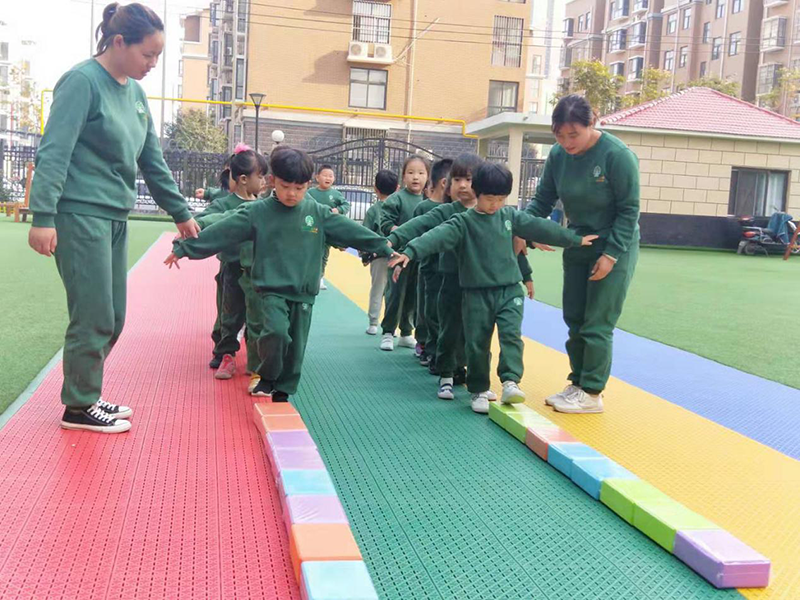 河南平顶山跨世纪幼儿园：这个幼儿园教师队伍专业水平竟然这么“高”，一起来看看！