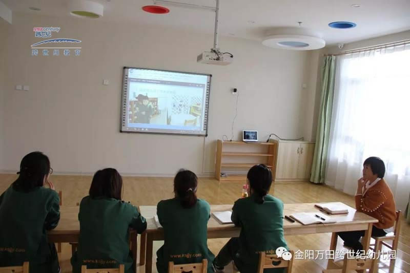 全国联盟园再次开展学习跨世纪年会精神的活动