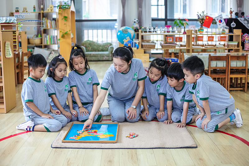 学前教育成两会热点，这些信号值得关注!