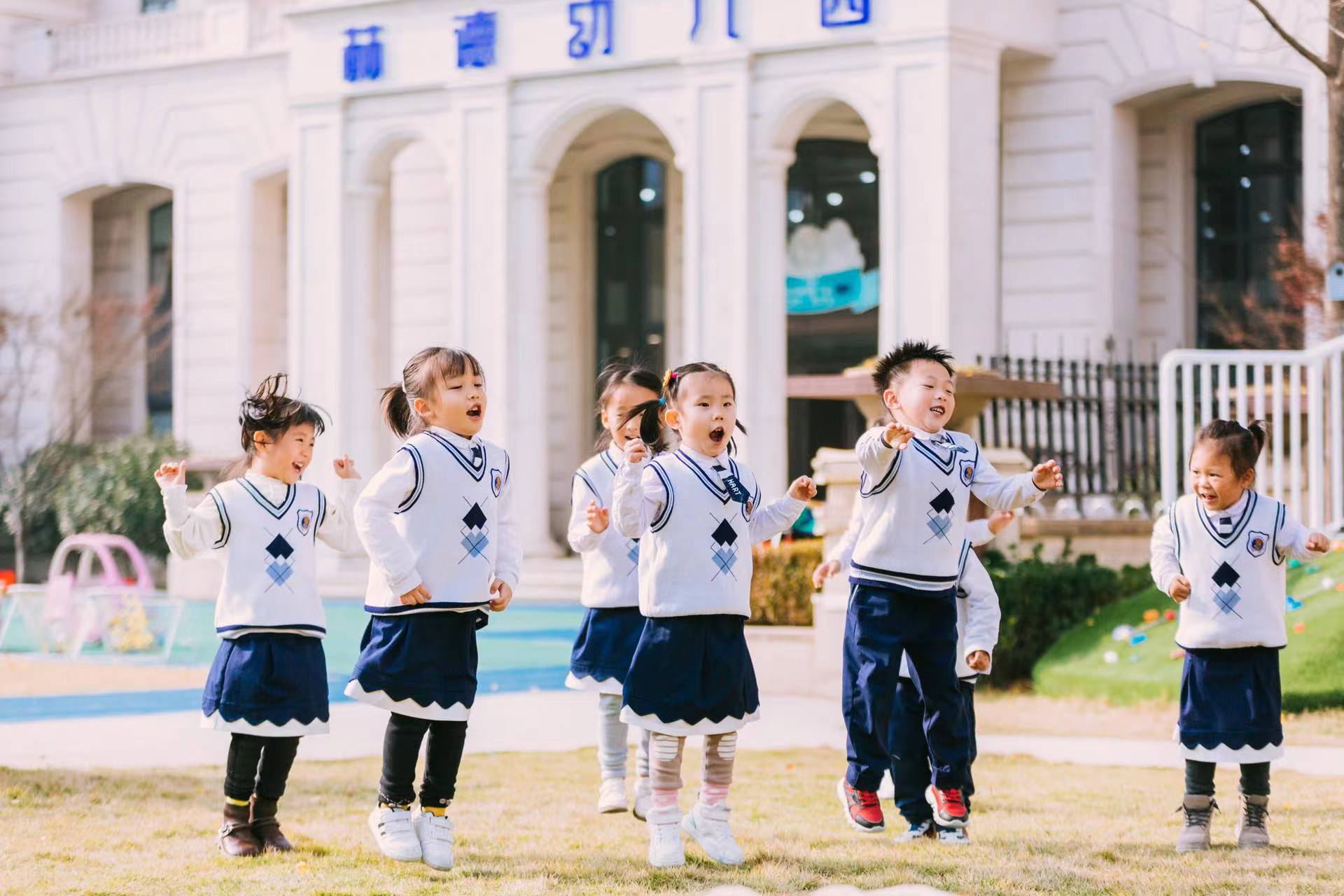 情有独钟蒙氏教育，强强联合创办高品质幼儿园！------山东日照赫德幼儿园联盟喜报